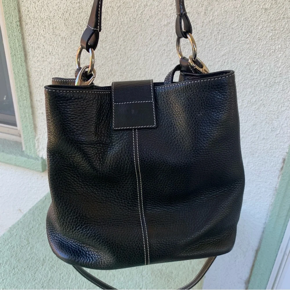 Puntotres Black Pebbled Leather Crossbody Satchel Bucket Handbag Made in Spain
